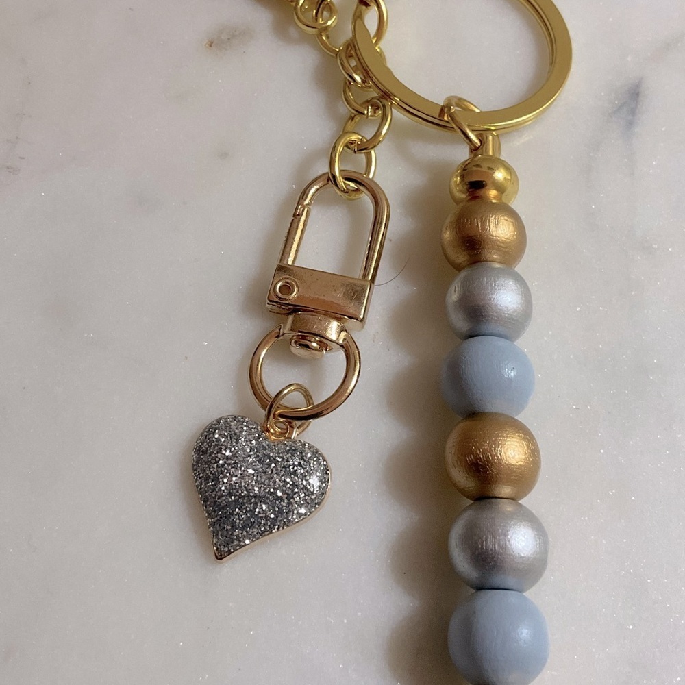 Beaded Detachable Keychain - Picture 2 of 2